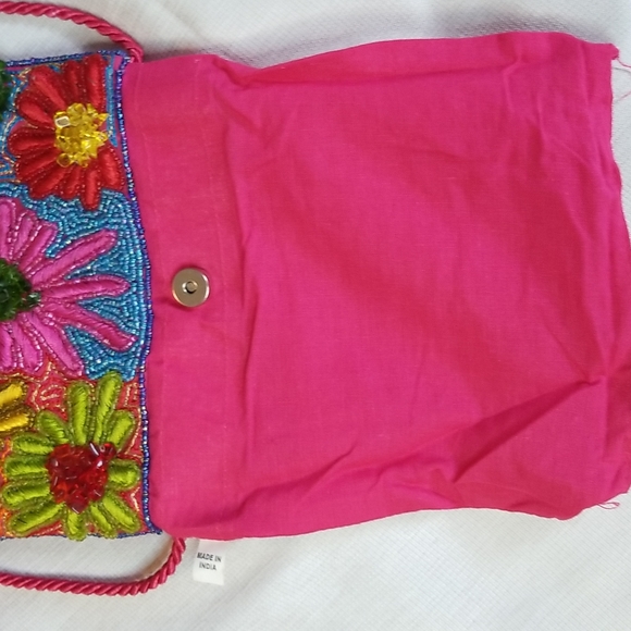 FLOWER EMBOSSED  CROSSBODY BAG IN PINK -SMALL - Picture 6 of 7